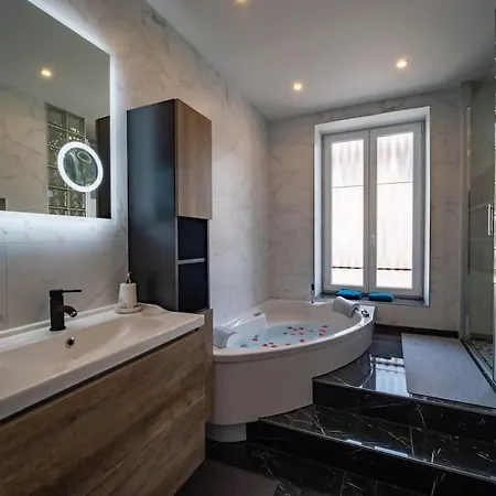 Mega Jeanne D'arc Billard Baby Foot En Option Escape Game Insolites