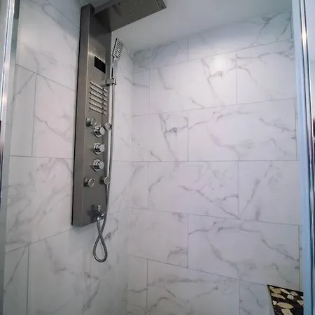 Apartment Mega Jeanne D'arc Billard Baby Foot En Option Escape Game Insolites Nancy