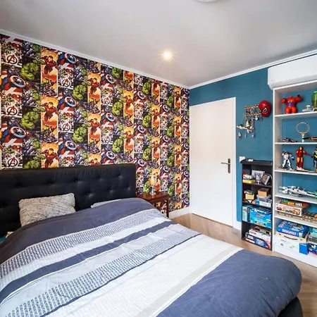 Mega Jeanne D'arc Billard Baby Foot En Option Escape Game Insolites