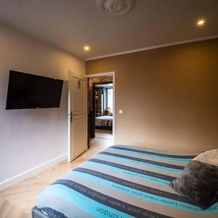 Apartment Mega Jeanne D'arc Billard Baby Foot En Option Escape Game Insolites