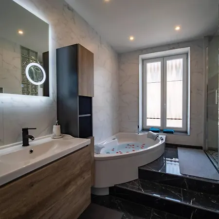 Apartment Mega Jeanne D'arc Billard Baby Foot En Option Escape Game Insolites Nancy