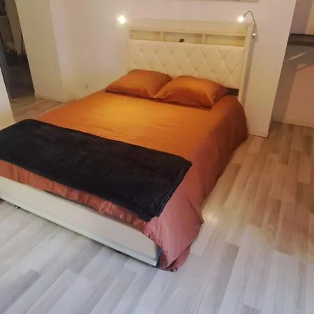 Apartment Mega Jeanne D'arc Billard Baby Foot En Option Escape Game Insolites *