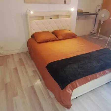 Mega Jeanne D'arc Billard Baby Foot En Option Escape Game Insolites *