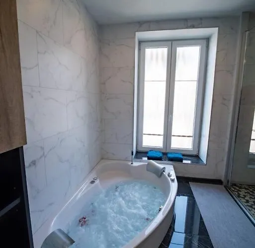 Mega Jeanne D'arc Billard Baby Foot En Option Escape Game Insolites Апартаменты