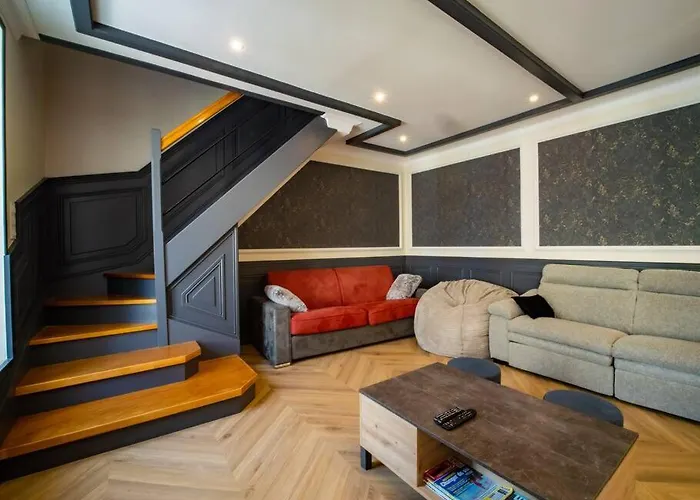 Mega Jeanne D'arc Billard Baby Foot En Option Escape Game Insolites Нанси