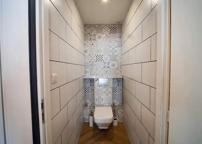 Mega Jeanne D'arc Billard Baby Foot En Option Escape Game Insolites *